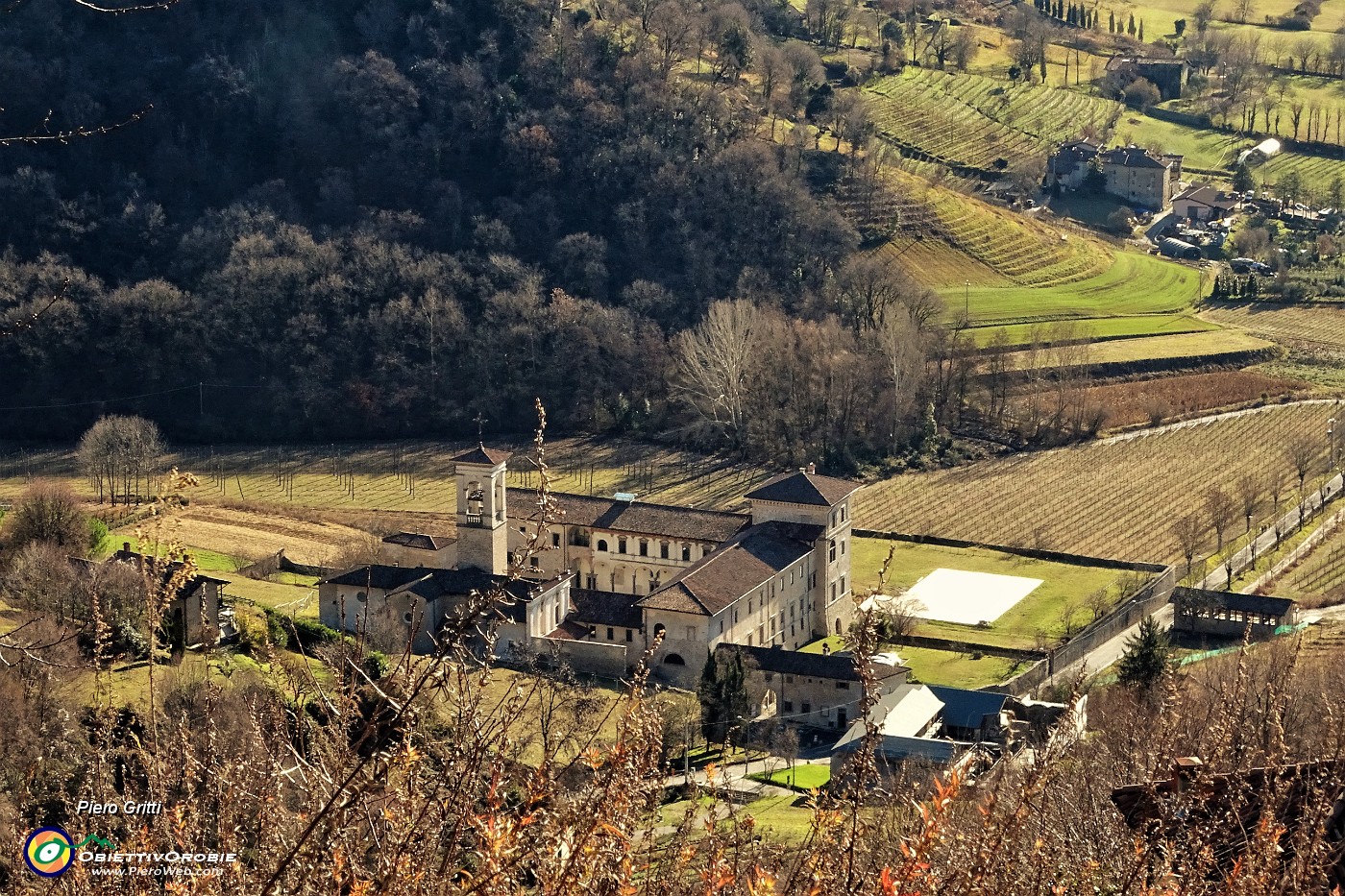 21 Vista sull'ex Monastero di Astino da Via del Rione.JPG